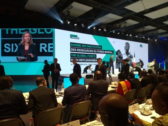 Donantes del Fondo Mundial prometen US $ 14 mil millones en la lucha para terminar con las epidemias